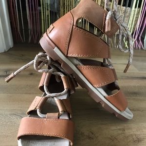 Sorel Torpeda tan leather gladiator sandals womens size 8 like new